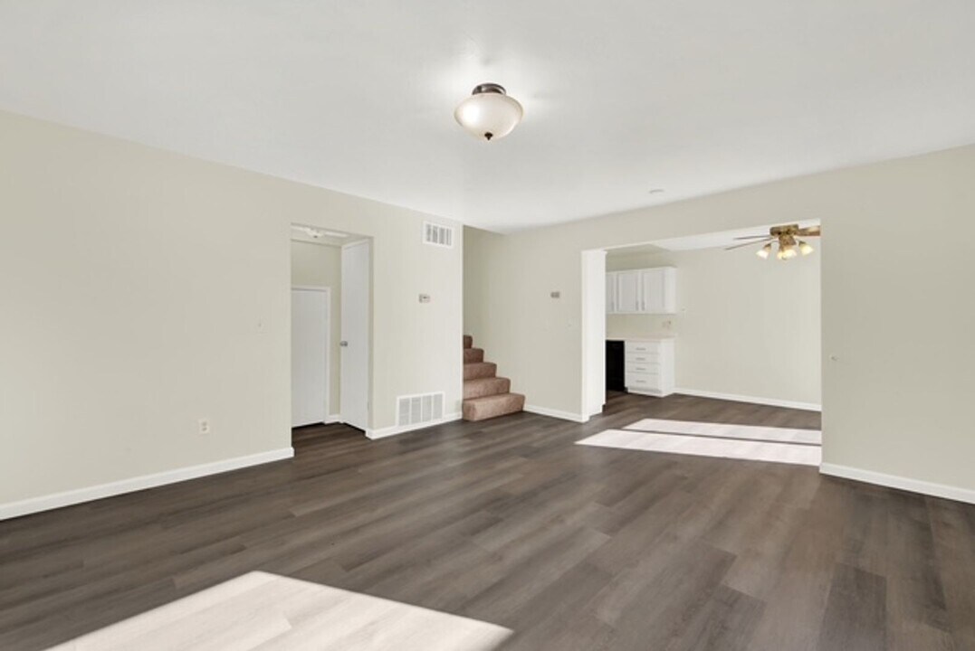 1941 Aletha Ln in Vacaville, CA - Building Photo