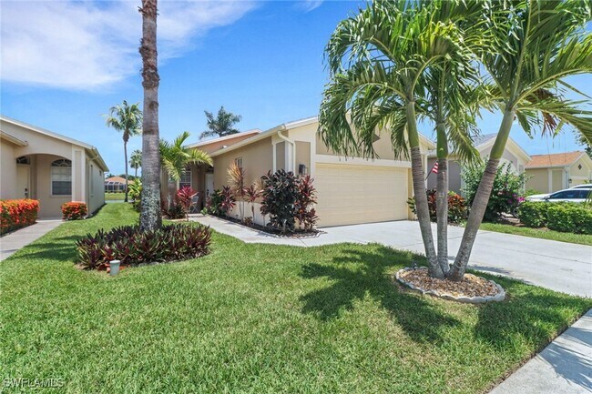 8644 Ibis Cove Cir in Naples, FL - Building Photo - Building Photo