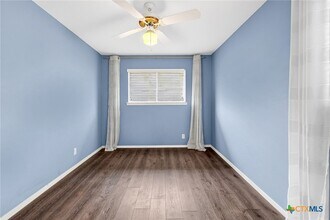 8408 Maine Dr in Austin, TX - Building Photo - Building Photo