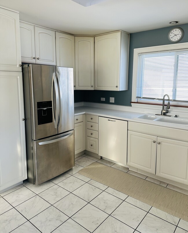 9023 Central Ave in Morton Grove, IL - Building Photo - Building Photo