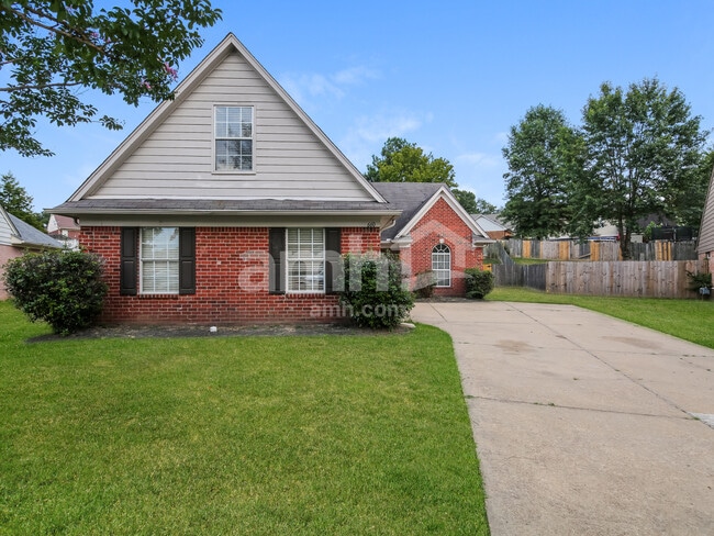 property at 660 Timber Creek S