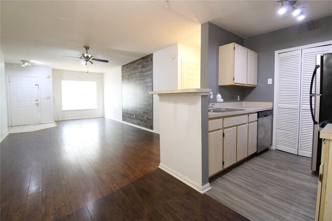 4348 S Kirkman Rd in Orlando, FL - Building Photo - Building Photo