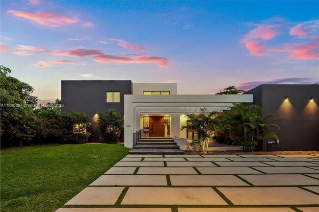 property at 7660 SW 124th St