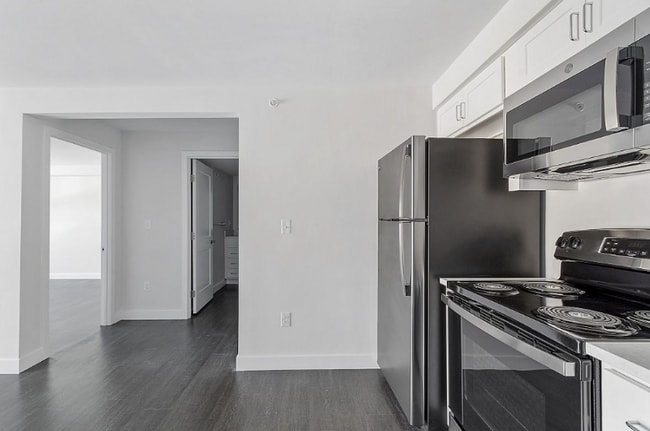 208 W Simon Blvd-Unit -45 in Holts Summit, MO - Building Photo - Building Photo