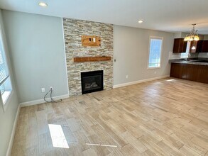 29 Mount Vernon St, Unit 1 in Boston, MA - Building Photo - Building Photo