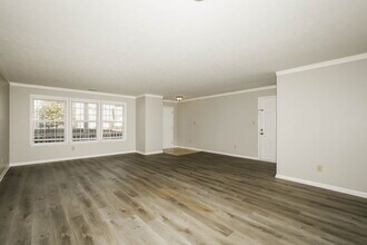 10802 Washington Bay Dr in Fishers, IN - Foto de edificio - Building Photo