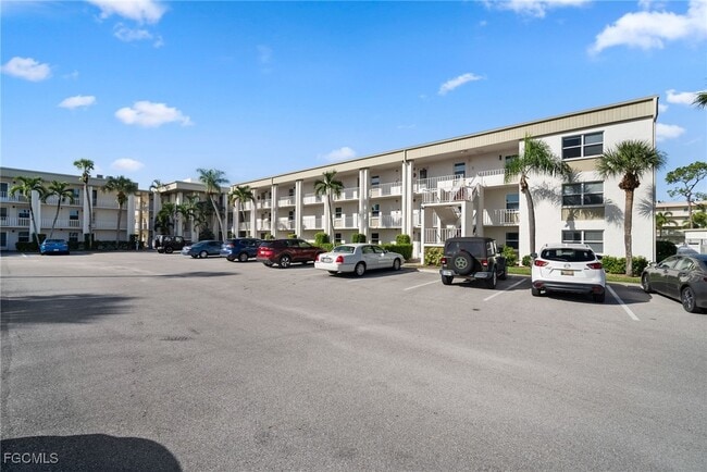property at 1624 Pine Valley Dr