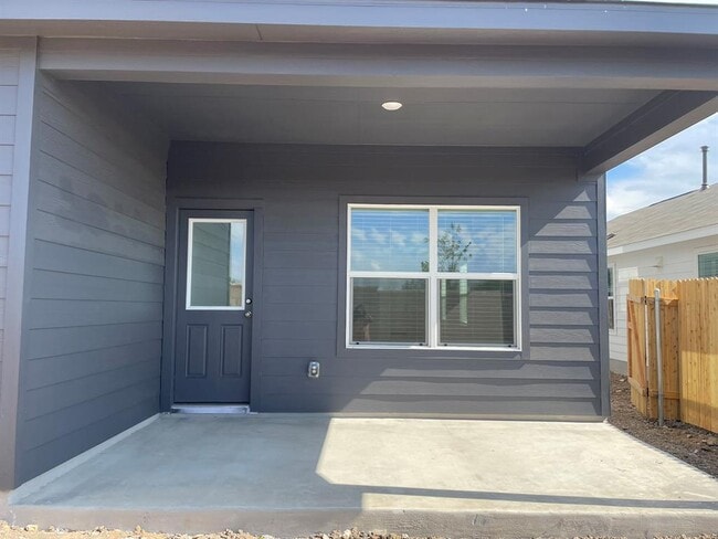 953 Soapstone Pass in Maxwell, TX - Building Photo - Building Photo