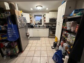 1304 N Campbell Ave, Unit G in Chicago, IL - Building Photo