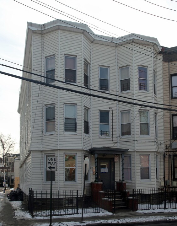 47 N Bleeker St in Mount Vernon, NY - Building Photo