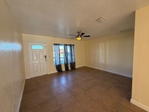 500 Royal Palm Dr in Kissimmee, FL - Building Photo - Building Photo
