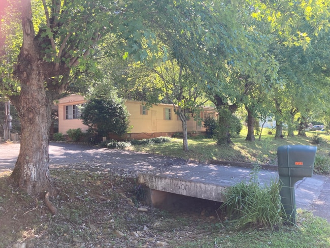 property at 1500 Blue Springs Rd