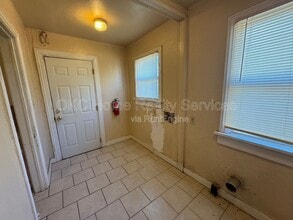 2225 Glen Ellyn St in Oklahoma City, OK - Building Photo - Building Photo