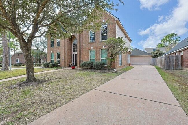 15403 Redbud Leaf Ln in Cypress, TX - Building Photo - Building Photo