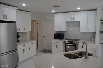 1211 SW Embers Terrace in Cape Coral, FL - Building Photo - Building Photo