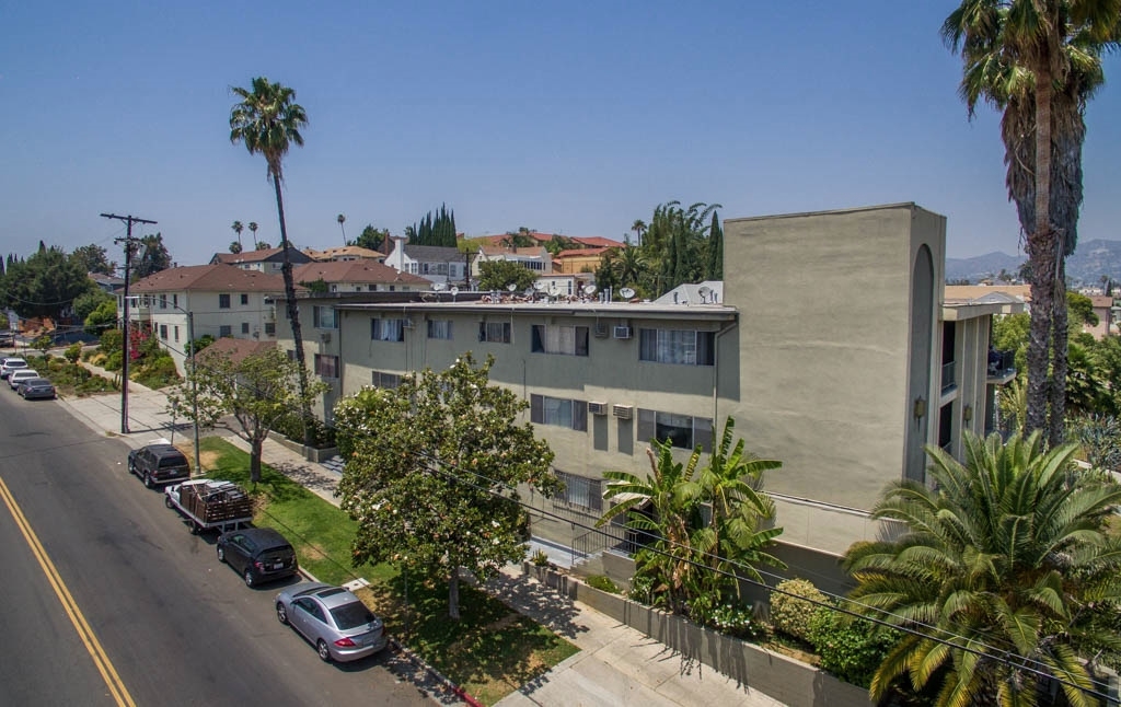 Alexandria Apartments in Los Angeles, CA - Building Photo