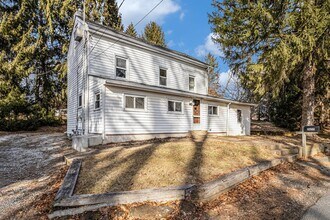 2650 Old Cedar Grove Rd in Broomall, PA - Building Photo - Building Photo