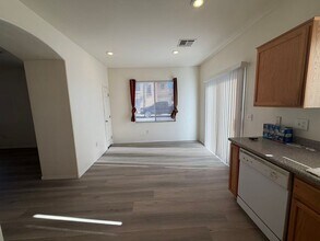 6573 E Coronado Canyon Ave in Las Vegas, NV - Building Photo - Building Photo