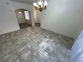 554 Twilight Blue Ave in North Las Vegas, NV - Building Photo - Building Photo