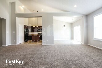 1424 Tuscany Dr in Greenwood, IN - Building Photo - Building Photo