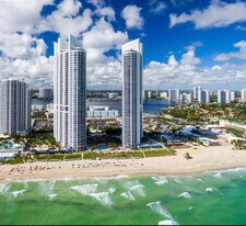 18201 Collins Ave in Sunny Isles Beach, FL - Building Photo