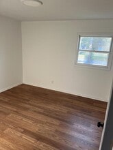 109 N Russell St in Marion, IL - Building Photo - Building Photo