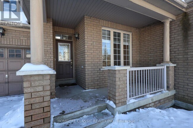 41 Chelton Dr in Richmond Hill, ON - Building Photo - Building Photo