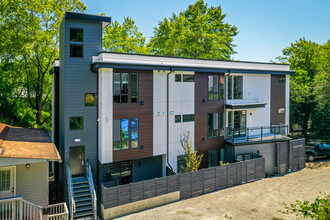 4029 Rainier in Seattle, WA - Building Photo - Building Photo