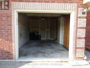 191 Dunsmore Ln in Barrie, ON - Building Photo - Building Photo