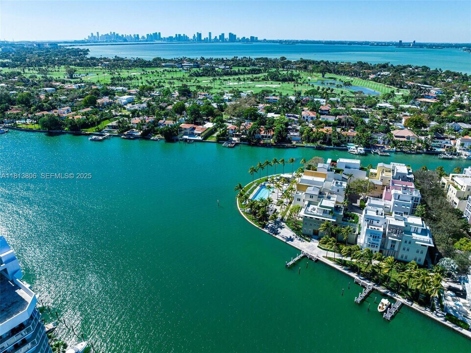 6103 Aqua Ave in Miami Beach, FL - Building Photo