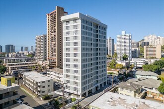 1616 Liholiho St in Honolulu, HI - Building Photo - Building Photo