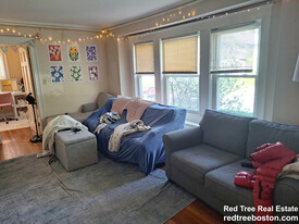 289 Foster St, Unit 1 in Boston, MA - Building Photo