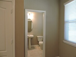 1102 Upton Ct in Conroe, TX - Building Photo - Building Photo