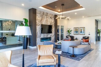 Woodmont Forge at Hopewell in Pennington, NJ - Foto de edificio - Interior Photo