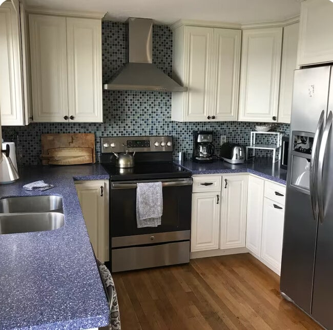 174 Warren Ave in Plymouth, MA - Building Photo - Building Photo