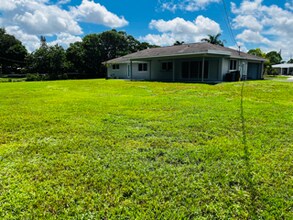 120 Canton Rd in Greenacres, FL - Building Photo - Building Photo