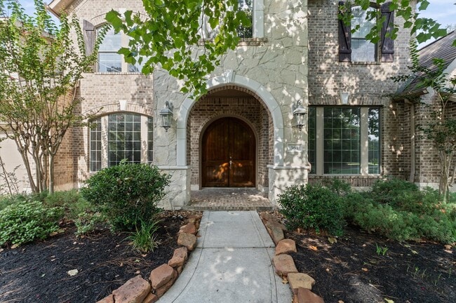 property at 361 W Tupelo Green Cir