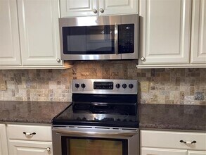 2841 Southridge Dr in Grapevine, TX - Building Photo - Building Photo