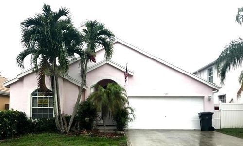 1051 Aviary Rd in Wellington, FL - Building Photo - Building Photo