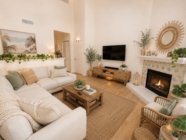 property at 4862 Santa Cruz Ave