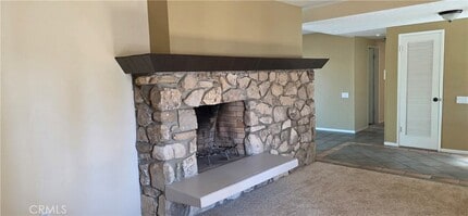 129 Sunridge Way in Redlands, CA - Building Photo - Building Photo