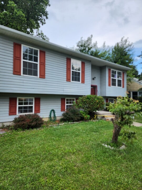 1129 Dorchester Ave in Baltimore, MD - Building Photo