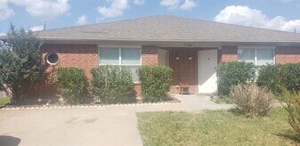 609 Kings Way Dr, Unit A in Mansfield, TX - Building Photo