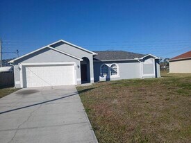 790 Gillen Ave NW in Palm Bay, FL - Building Photo