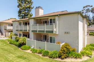 La Jolla Terrace in La Jolla, CA - Foto de edificio - Building Photo