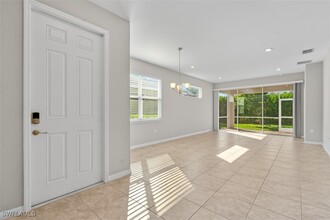 4425 Dutchess Park Rd in Ft. Myers, FL - Building Photo - Building Photo