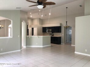 2061 12 Oaks Dr SE in Palm Bay, FL - Building Photo - Building Photo