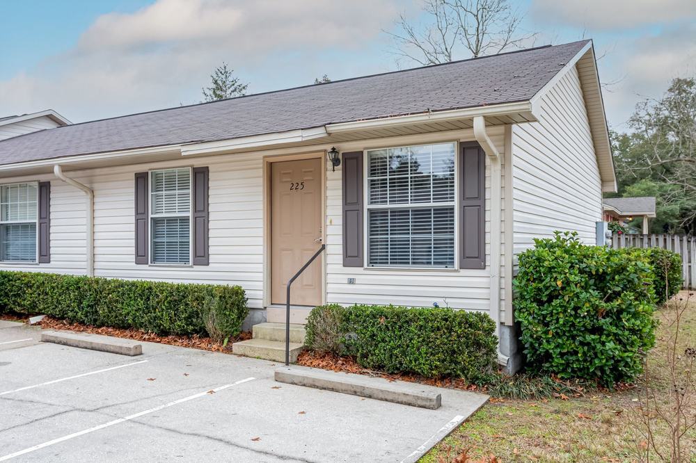 Cannon Court Apartments in Crestview, FL - Building Photo