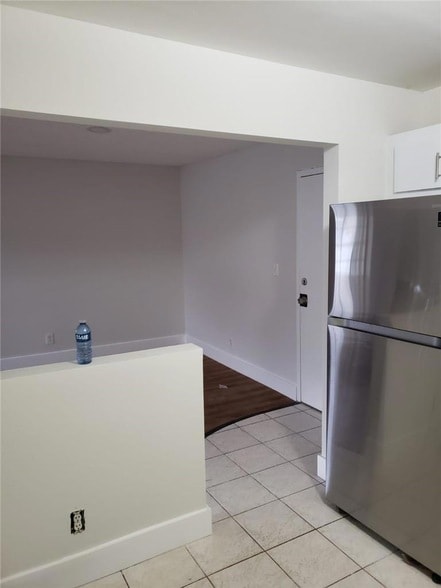 property at 704 SE 2nd Ave