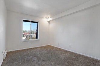 Crestwood Cove in Salt Lake City, UT - Foto de edificio - Building Photo